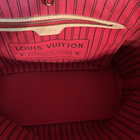 Louis Vuitton Neverfull MM - Picture 2 of 5